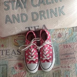 💕Pink&white polka dot converse💕